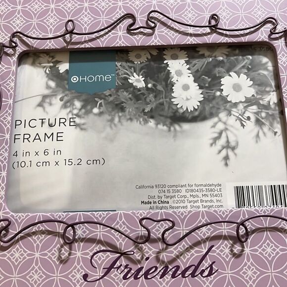 Target Home “Friends” Picture Frame - Picture 2 of 5